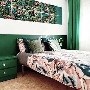 apartsalou-haiti.top-hotels-tarragona.com/